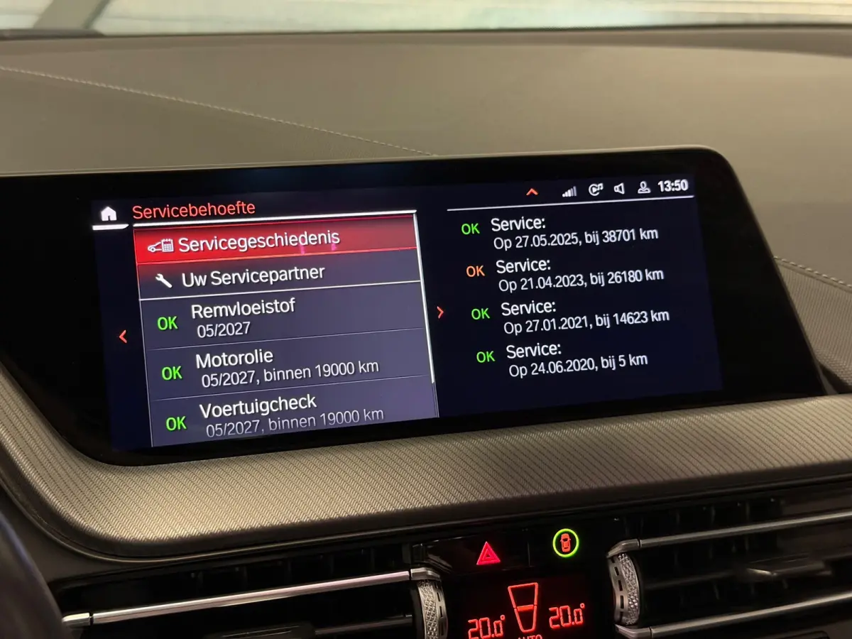 118i M-Sport LED/PANO/NAVI/LEDER/CARPLAY/SFEERV/PDC/VDOH/12-MND-GARANTIE