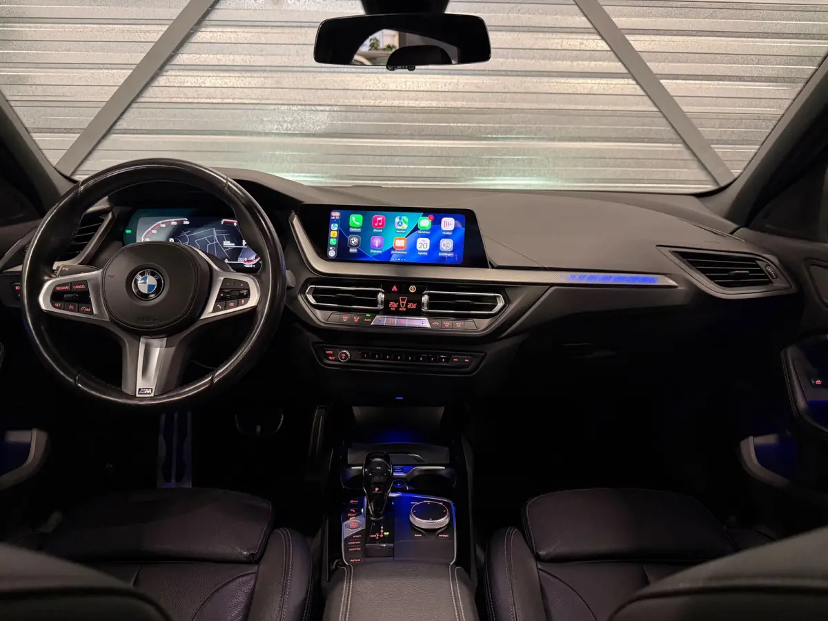 118i M-Sport LED/PANO/NAVI/LEDER/CARPLAY/SFEERV/PDC/VDOH/12-MND-GARANTIE