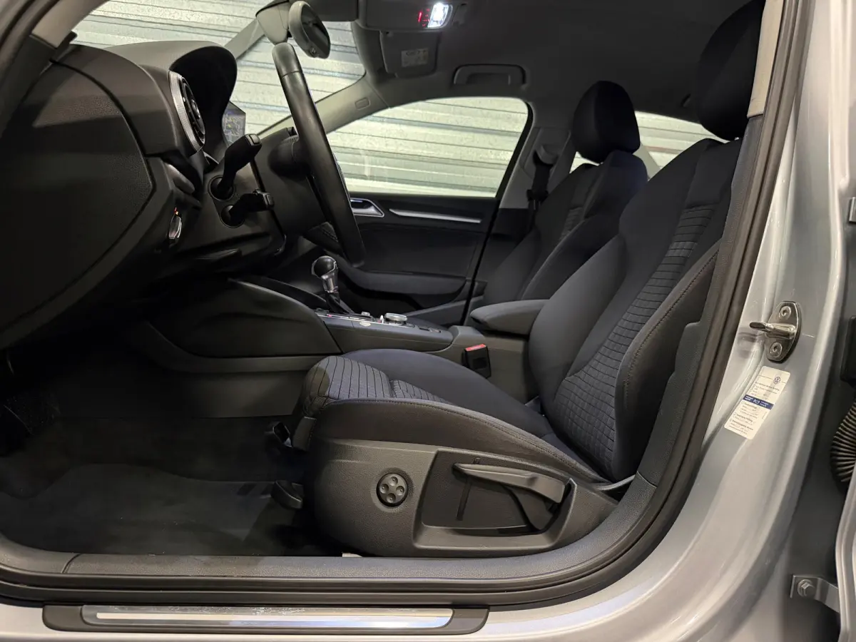 1.8 TFSI quattro Ambiente 180-PK!/S-TRONIC/LED/NAVI/CRUISE/CAMERA/LANE-ASSIST/12-MND-GARANTIE