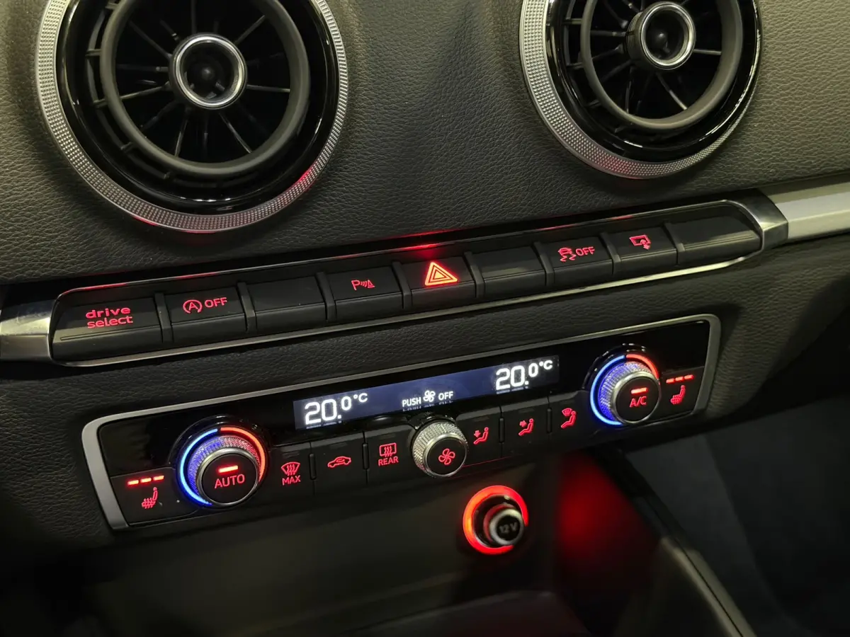 1.8 TFSI quattro Ambiente 180-PK!/S-TRONIC/LED/NAVI/CRUISE/CAMERA/LANE-ASSIST/12-MND-GARANTIE