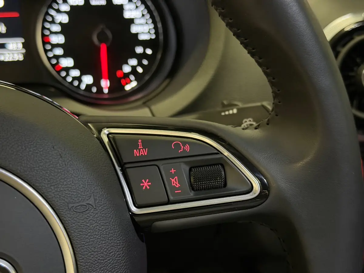 1.8 TFSI quattro Ambiente 180-PK!/S-TRONIC/LED/NAVI/CRUISE/CAMERA/LANE-ASSIST/12-MND-GARANTIE