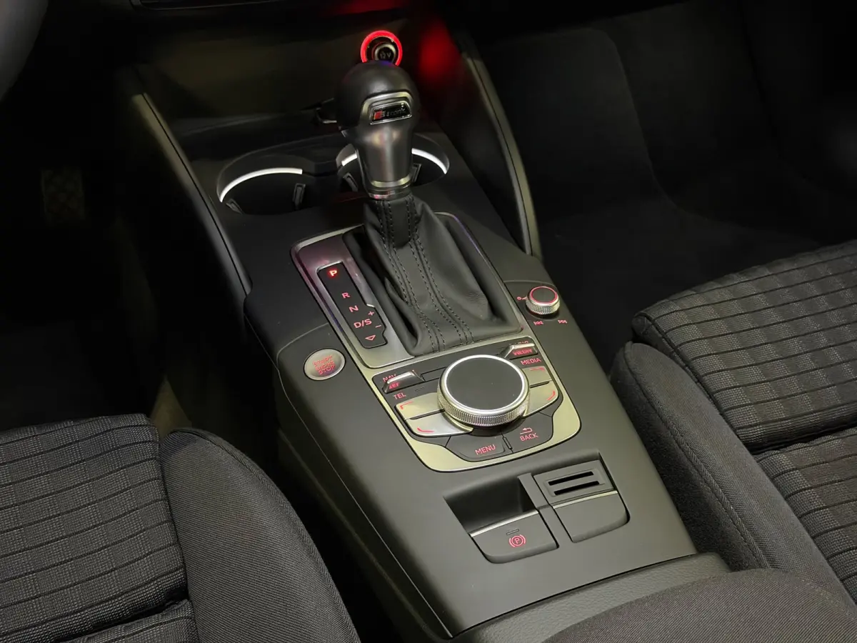 1.8 TFSI quattro Ambiente 180-PK!/S-TRONIC/LED/NAVI/CRUISE/CAMERA/LANE-ASSIST/12-MND-GARANTIE
