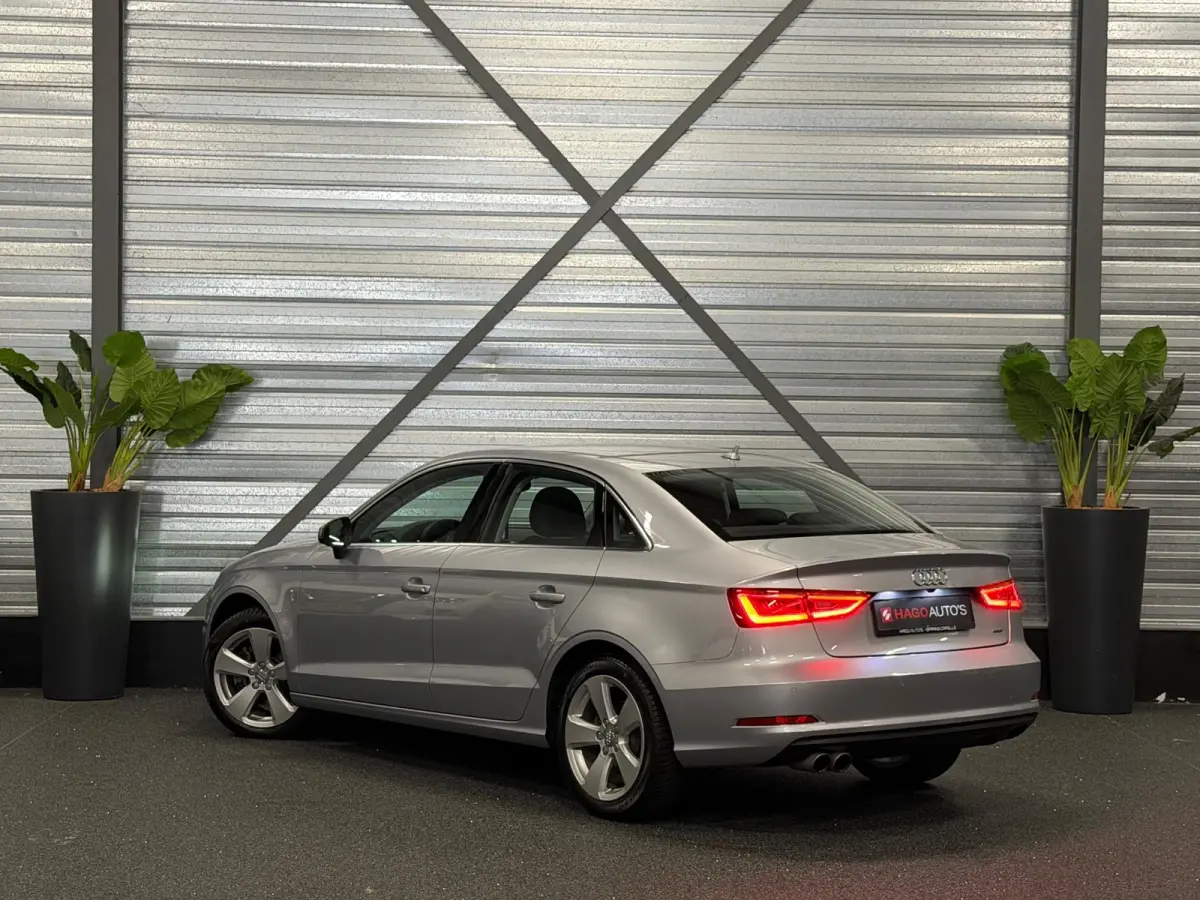 1.8 TFSI quattro Ambiente 180-PK!/S-TRONIC/LED/NAVI/CRUISE/CAMERA/LANE-ASSIST/12-MND-GARANTIE