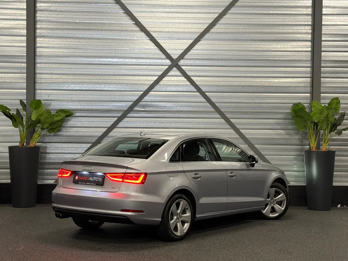 1.8 TFSI quattro Ambiente 180-PK!/S-TRONIC/LED/NAVI/CRUISE/CAMERA/LANE-ASSIST/12-MND-GARANTIE