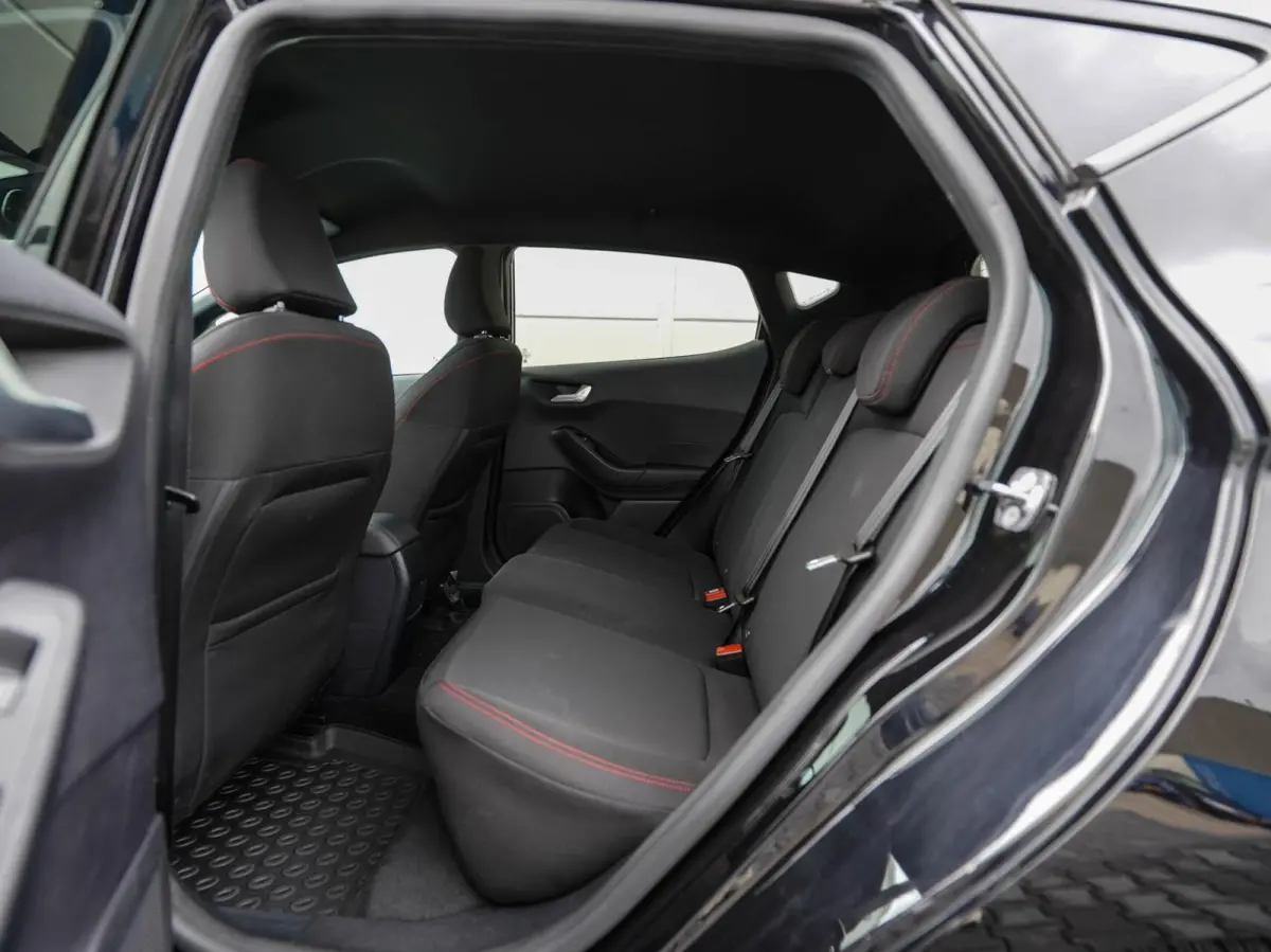 1.0 125pk EcoBoost Hybrid ST-Line | Carplay | Full LED | Winterpakket