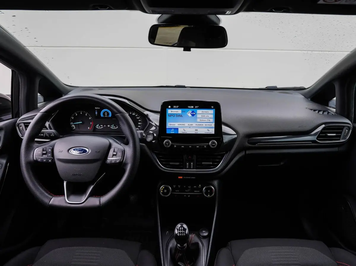 1.0 125pk EcoBoost Hybrid ST-Line | Carplay | Full LED | Winterpakket