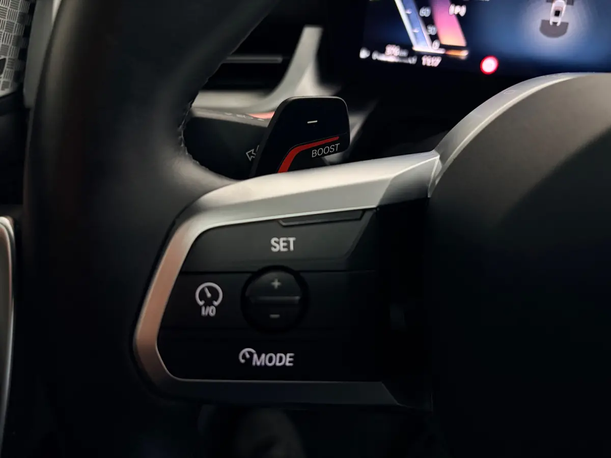 SDrive20i M Sport 170pk Launch Edition Black Pakket, LED, Navi, Leder, Massage, 20inch, NEDERLANDSE AUTO 1ste eigenaar!