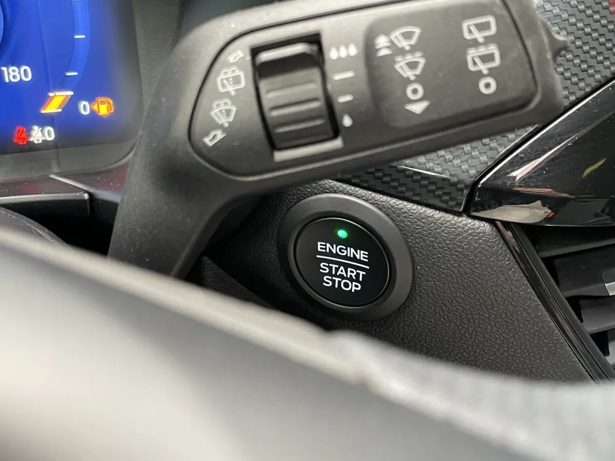 2.5 PHEV ST-Line X | Pano | Trekhaak | Adap. Cruise | B&O Audio | Winter Pack | Achteruitrijcamera | Airco (automatisch) | Apple Carplay/Android Auto|telefoonintegratie premium