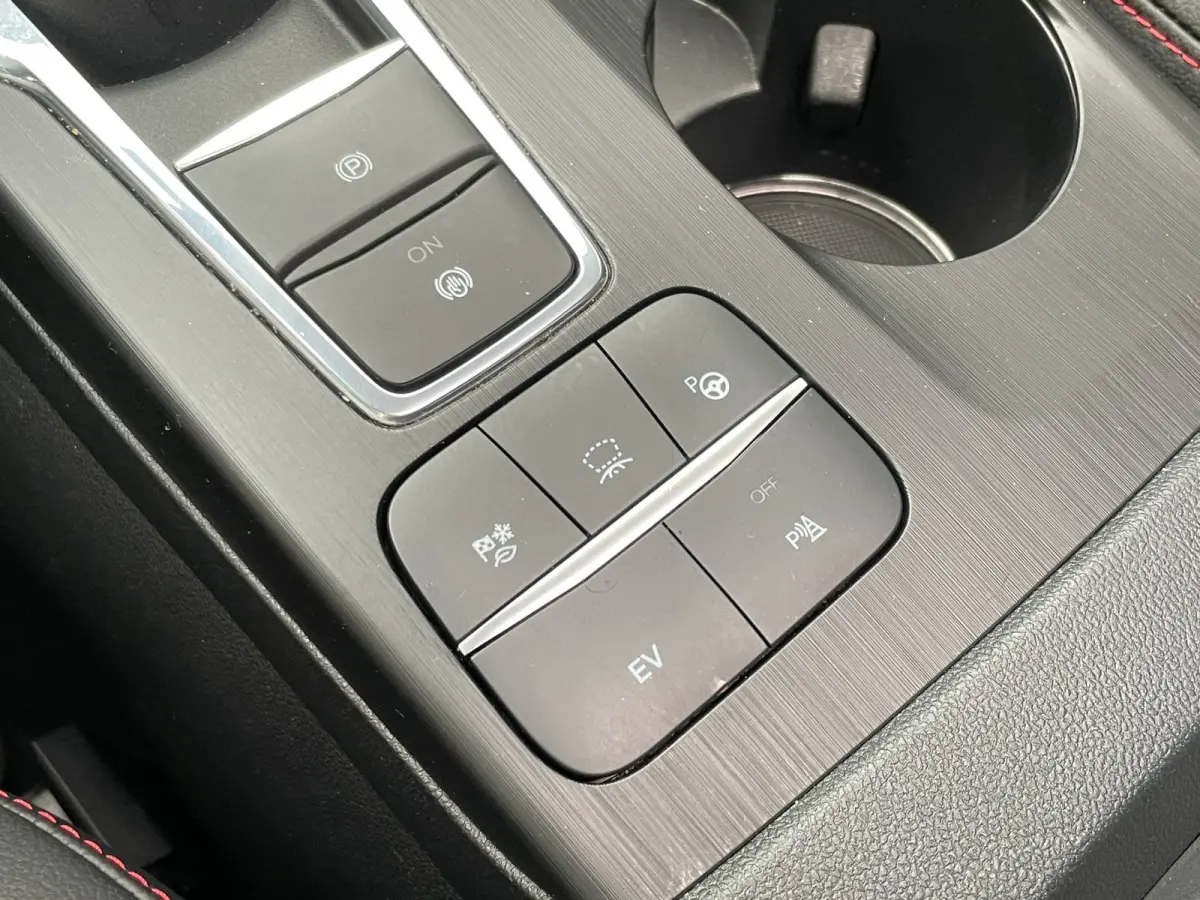 2.5 PHEV ST-Line X | Pano | Trekhaak | Adap. Cruise | B&O Audio | Winter Pack | Achteruitrijcamera | Airco (automatisch) | Apple Carplay/Android Auto|telefoonintegratie premium