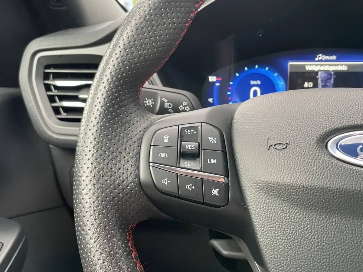 2.5 PHEV ST-Line X | Pano | Trekhaak | Adap. Cruise | B&O Audio | Winter Pack | Achteruitrijcamera | Airco (automatisch) | Apple Carplay/Android Auto|telefoonintegratie premium