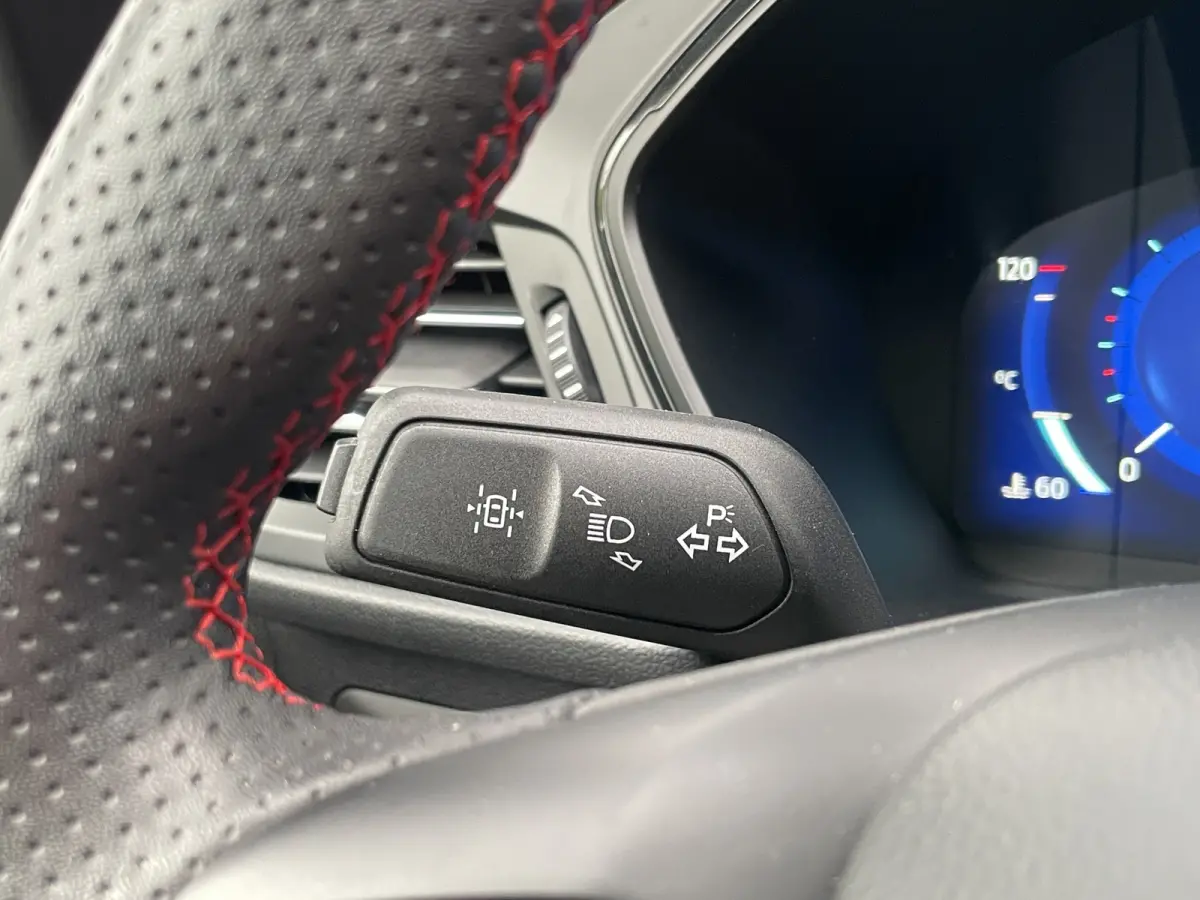 2.5 PHEV ST-Line X | Pano | Trekhaak | Adap. Cruise | B&O Audio | Winter Pack | Achteruitrijcamera | Airco (automatisch) | Apple Carplay/Android Auto|telefoonintegratie premium