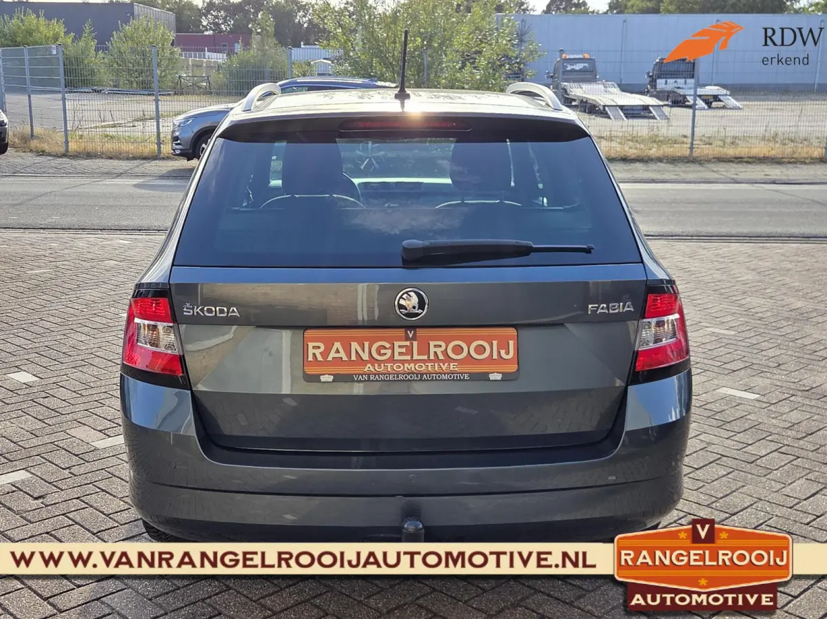 1.2 TSI Style Business, trekh., clima, stoelverw., 15" lmv
