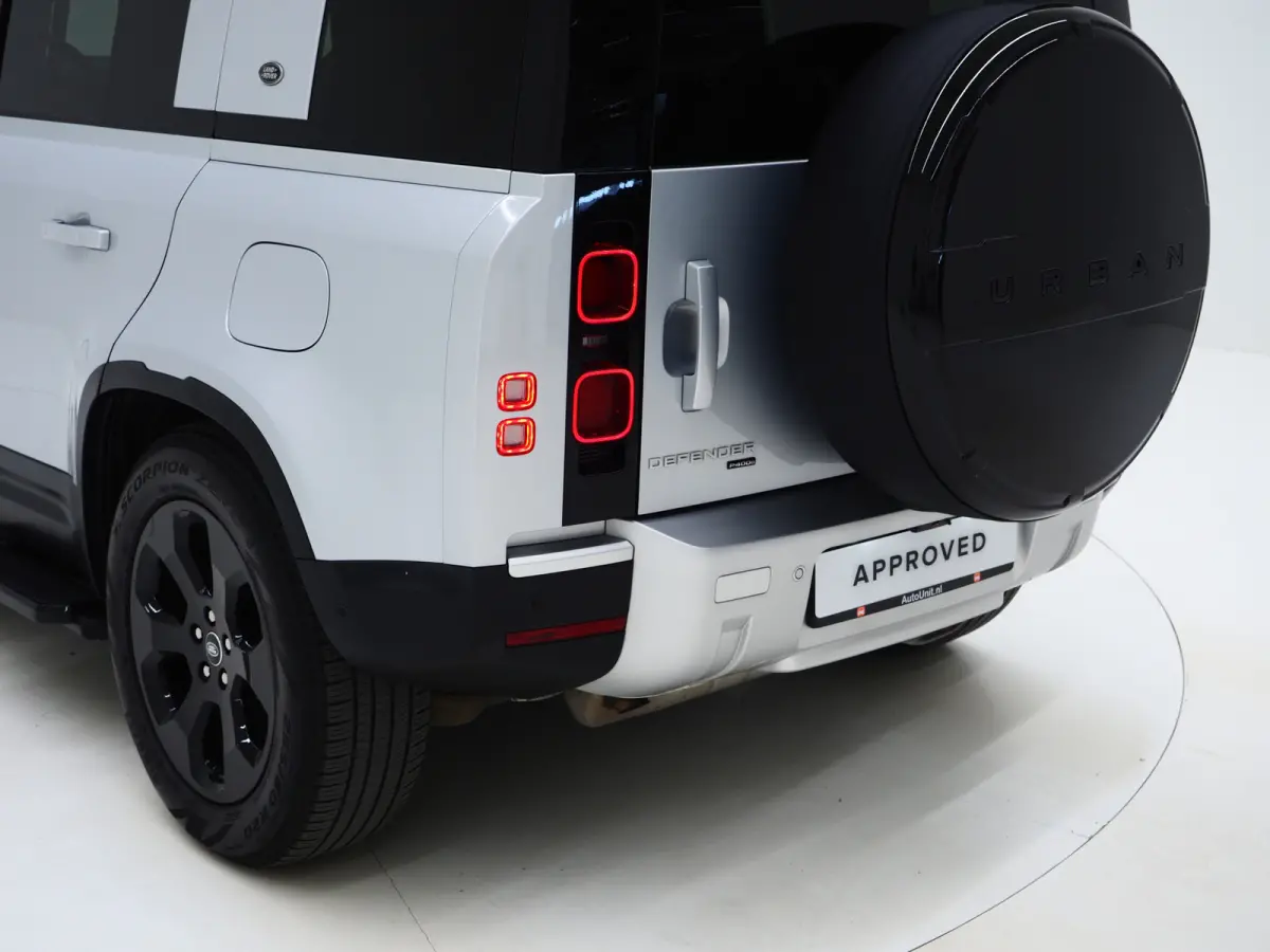 2.0 P400e 110 | Panoramadak | Honeycomb Leder | Trekhaak | Sidesteps | 360 | Meridian | Keyless