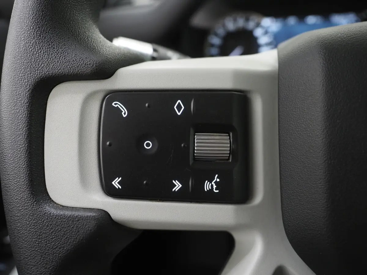 2.0 P400e 110 | Panoramadak | Honeycomb Leder | Trekhaak | Sidesteps | 360 | Meridian | Keyless