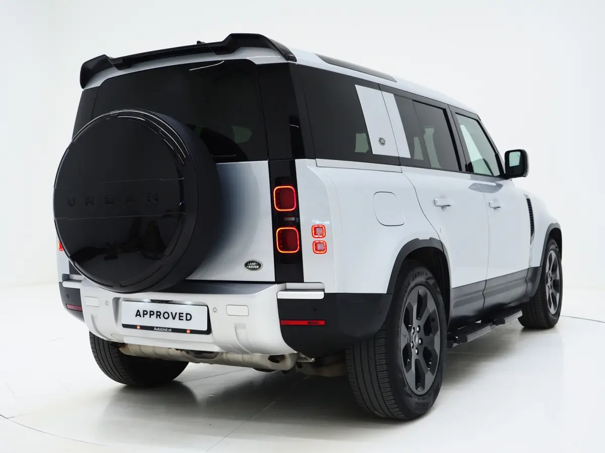 2.0 P400e 110 | Panoramadak | Honeycomb Leder | Trekhaak | Sidesteps | 360 | Meridian | Keyless
