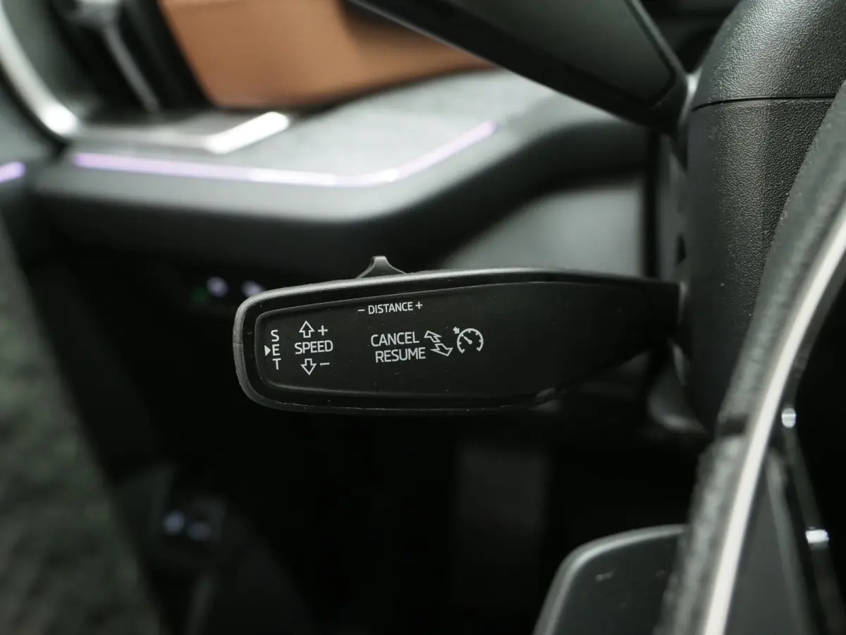 1.5 TSI PHEV | Leder | Matrix LED | Head Up | Camera | Sfeerlicht | Keyless | Adaptive Cruise | Memory | Carplay
