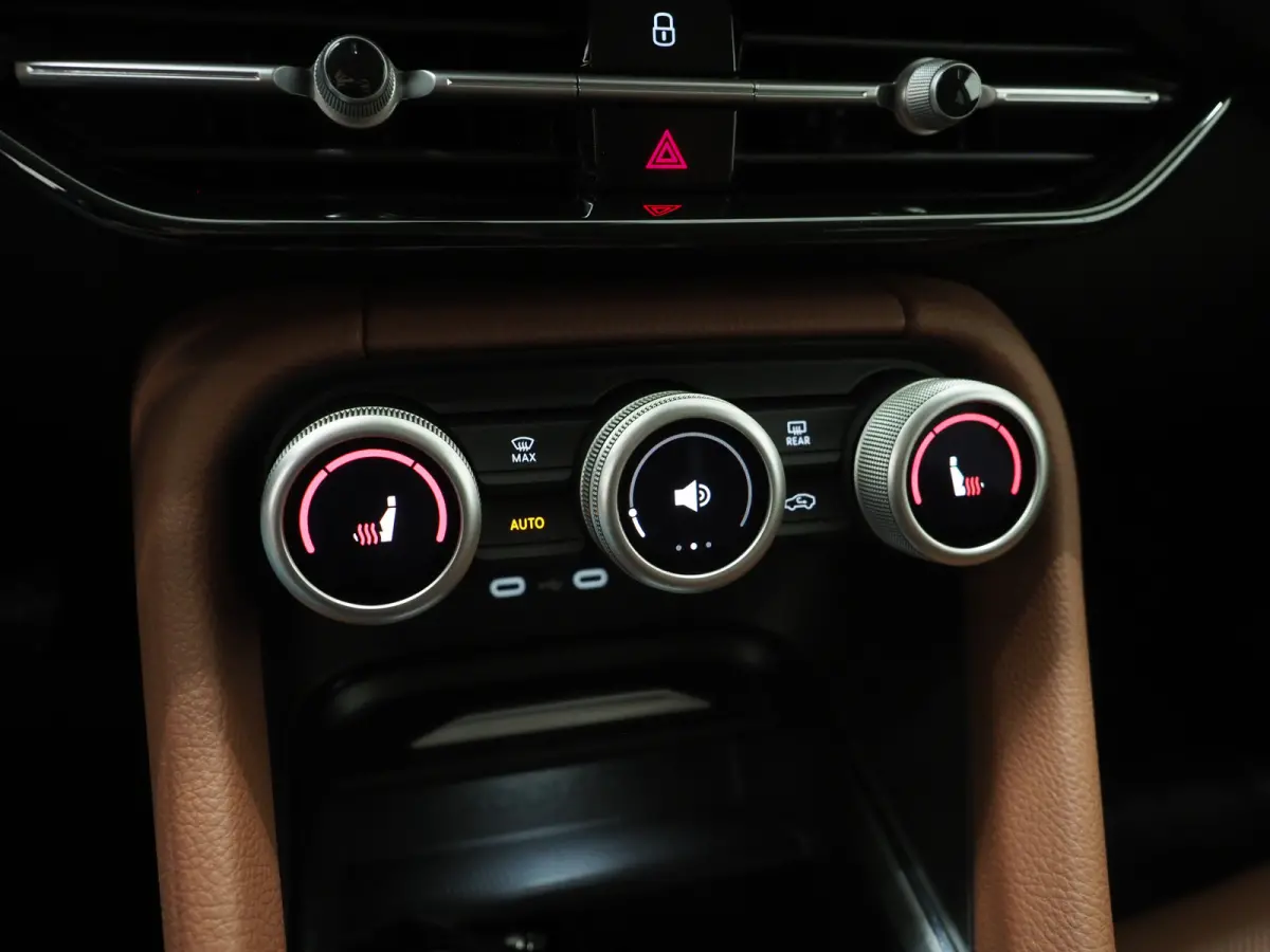 1.5 TSI PHEV | Leder | Matrix LED | Head Up | Camera | Sfeerlicht | Keyless | Adaptive Cruise | Memory | Carplay