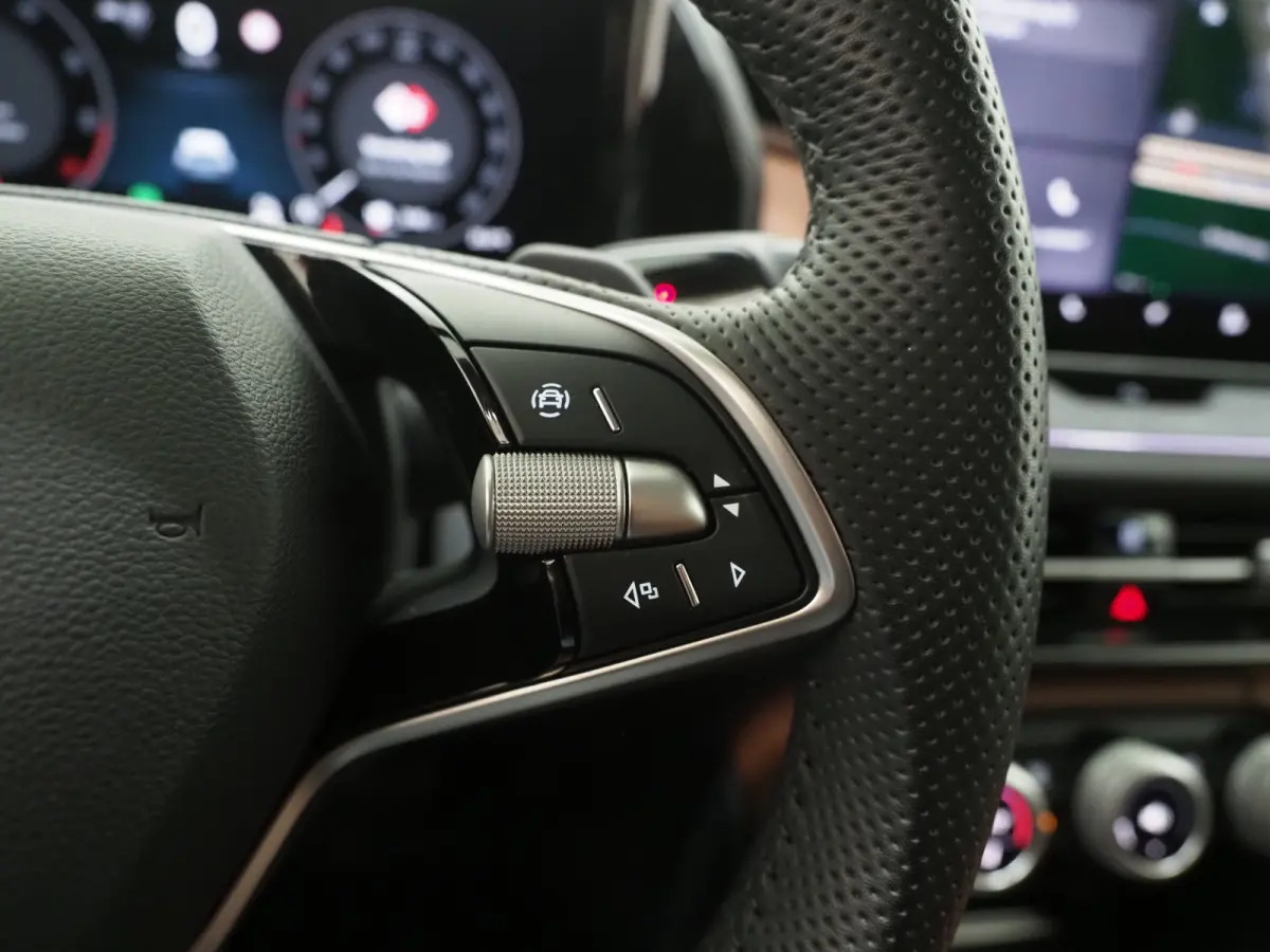 1.5 TSI PHEV | Leder | Matrix LED | Head Up | Camera | Sfeerlicht | Keyless | Adaptive Cruise | Memory | Carplay