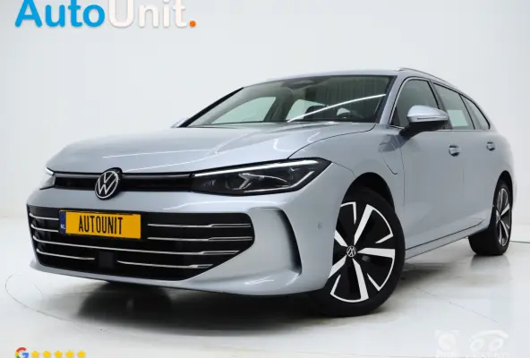 1.5 eHybrid 204PK | Leder/Alcantara | Massage | Sfeerlicht | Camera | Keyless | Adaptive Cruise | Carplay
