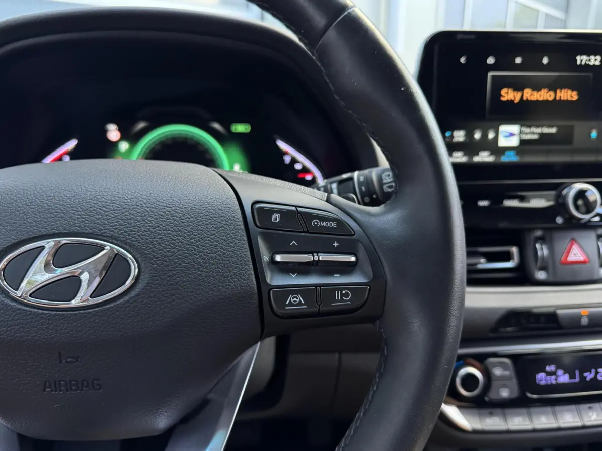 1.0 T-GDi MHEV Comfort Smart | LED | Carplay | Camera | Cruise | Trekhaak | Navigatie | Climate