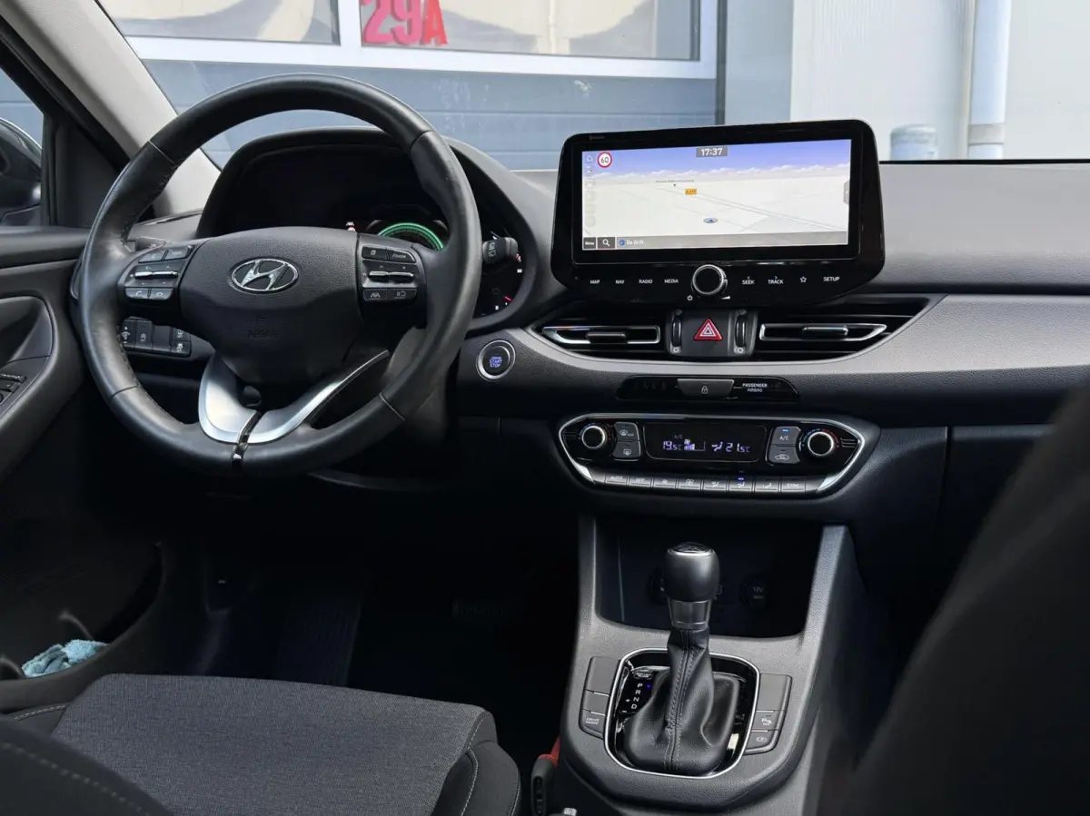 1.0 T-GDi MHEV Comfort Smart | LED | Carplay | Camera | Cruise | Trekhaak | Navigatie | Climate