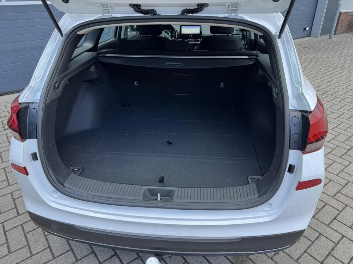 1.0 T-GDi MHEV Comfort Smart | LED | Carplay | Camera | Cruise | Trekhaak | Navigatie | Climate