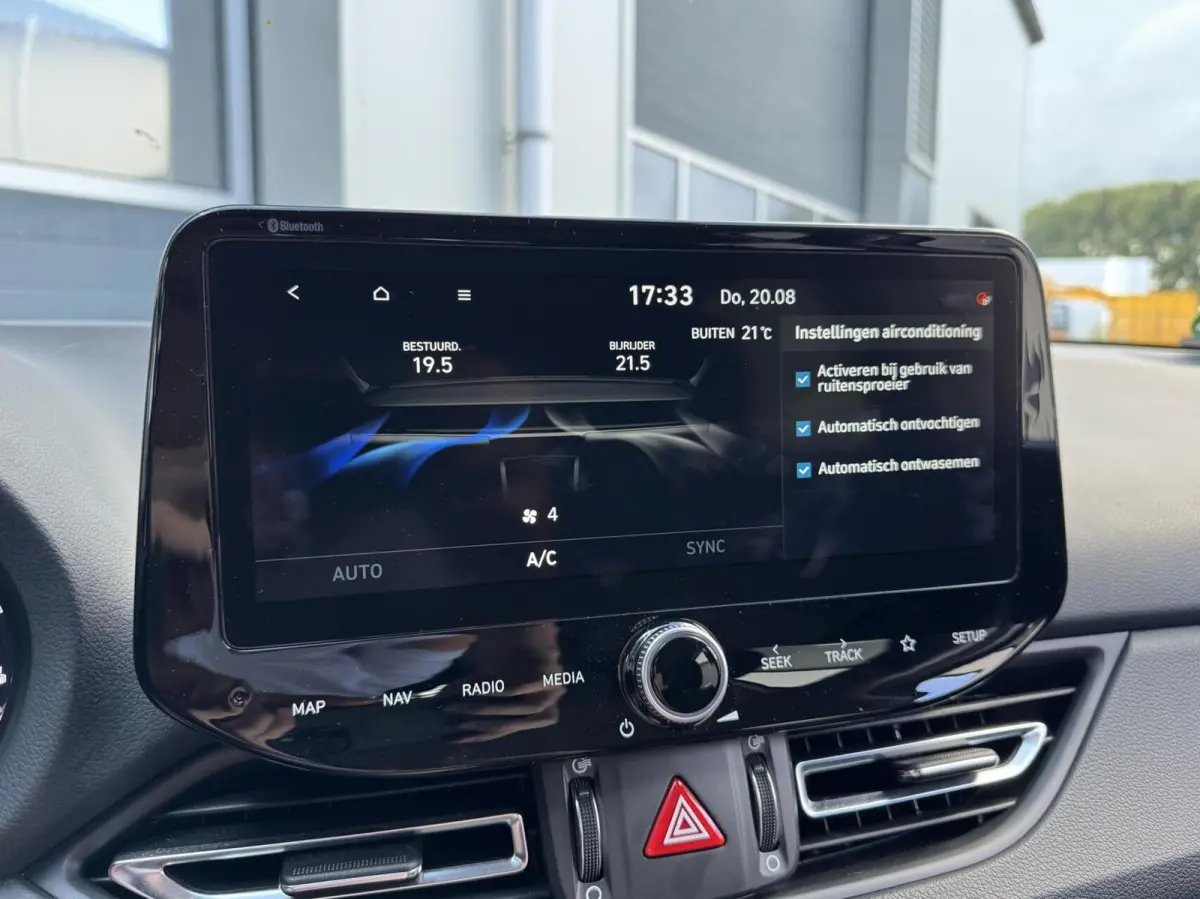 1.0 T-GDi MHEV Comfort Smart | LED | Carplay | Camera | Cruise | Trekhaak | Navigatie | Climate