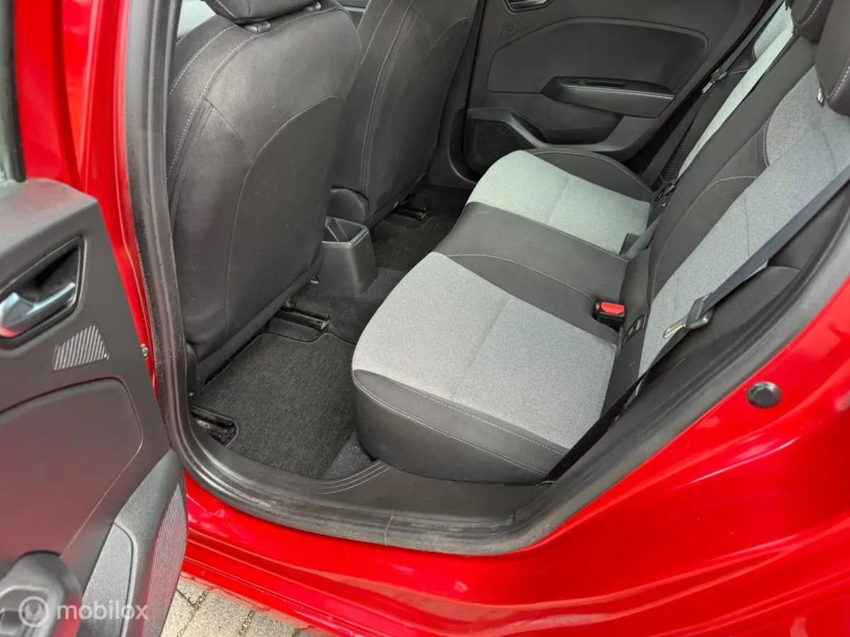 1.6 E-Tech Hybrid 145 Evolution 11-2023