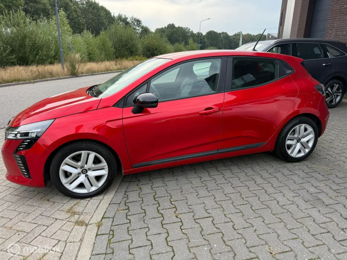 1.6 E-Tech Hybrid 145 Evolution 11-2023