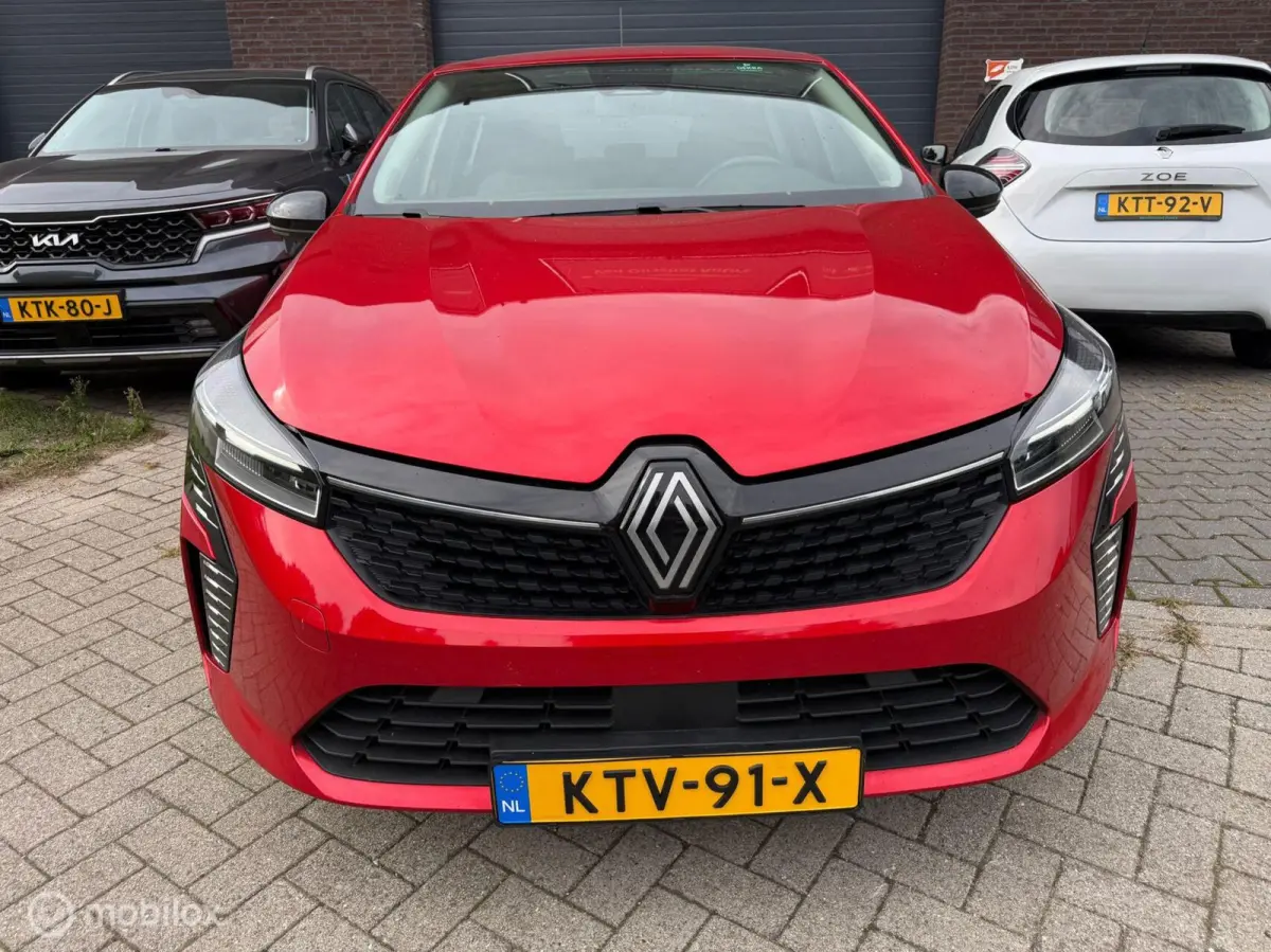 1.6 E-Tech Hybrid 145 Evolution 11-2023