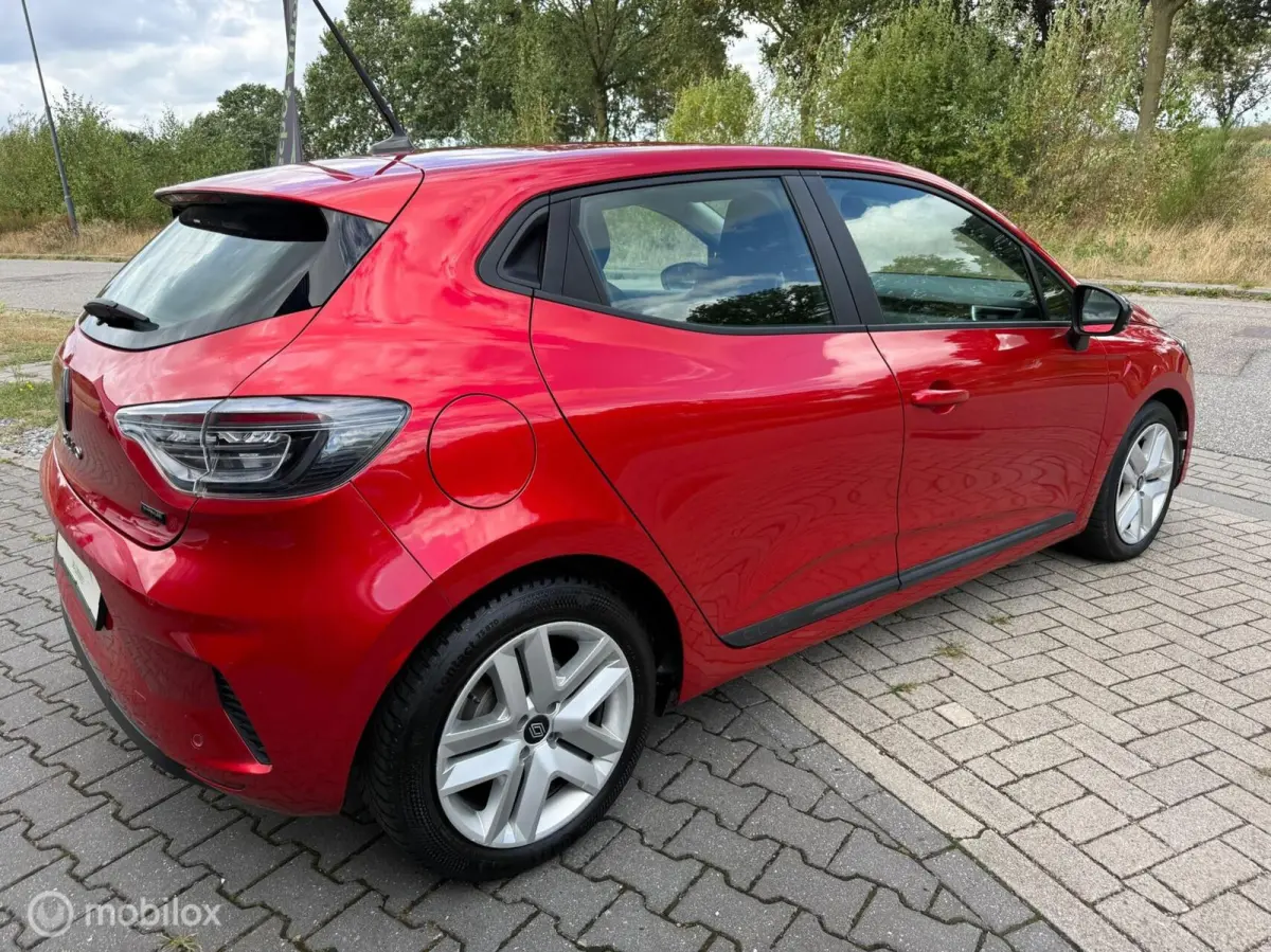 1.6 E-Tech Hybrid 145 Evolution 11-2023