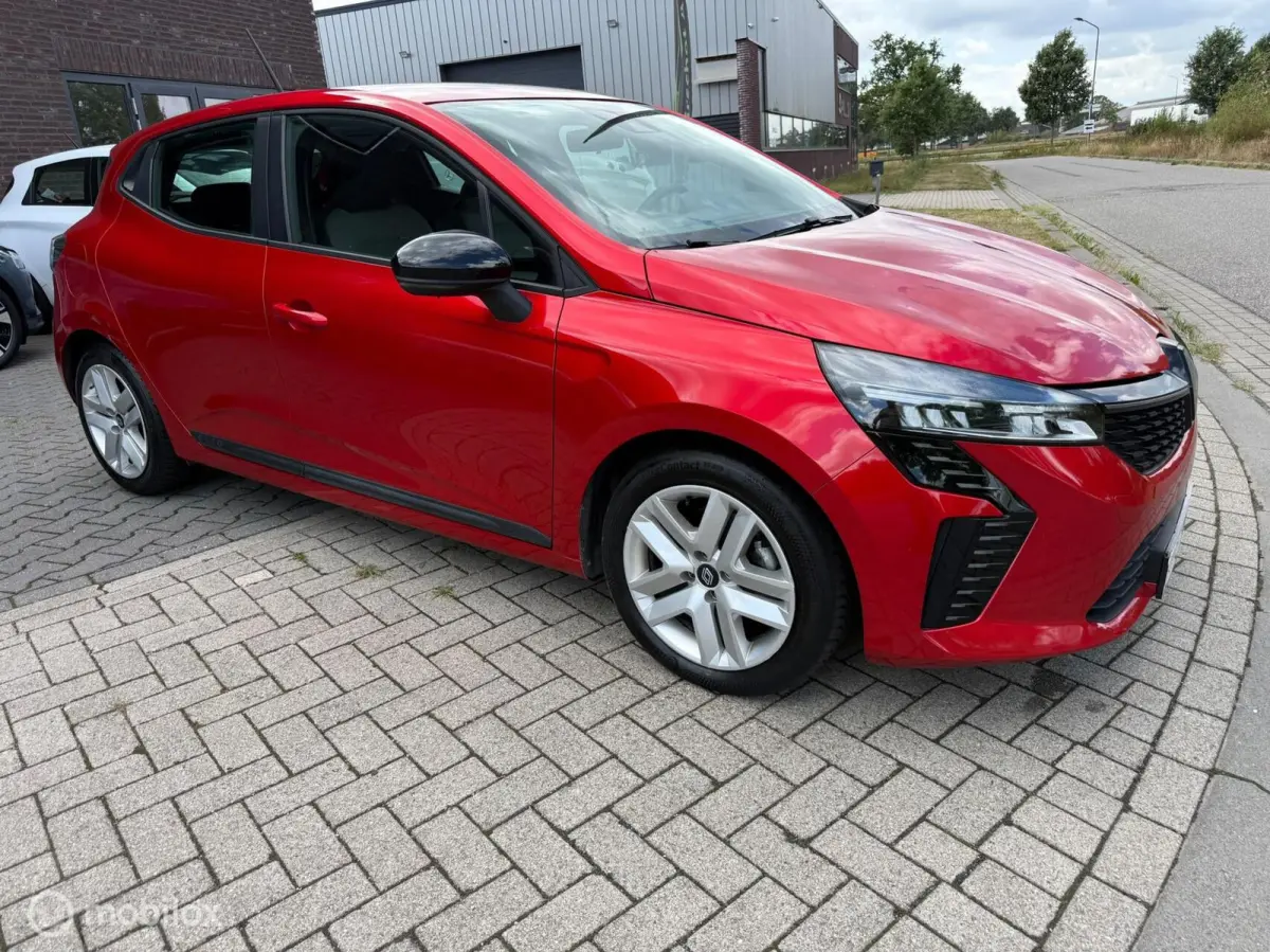 1.6 E-Tech Hybrid 145 Evolution 11-2023