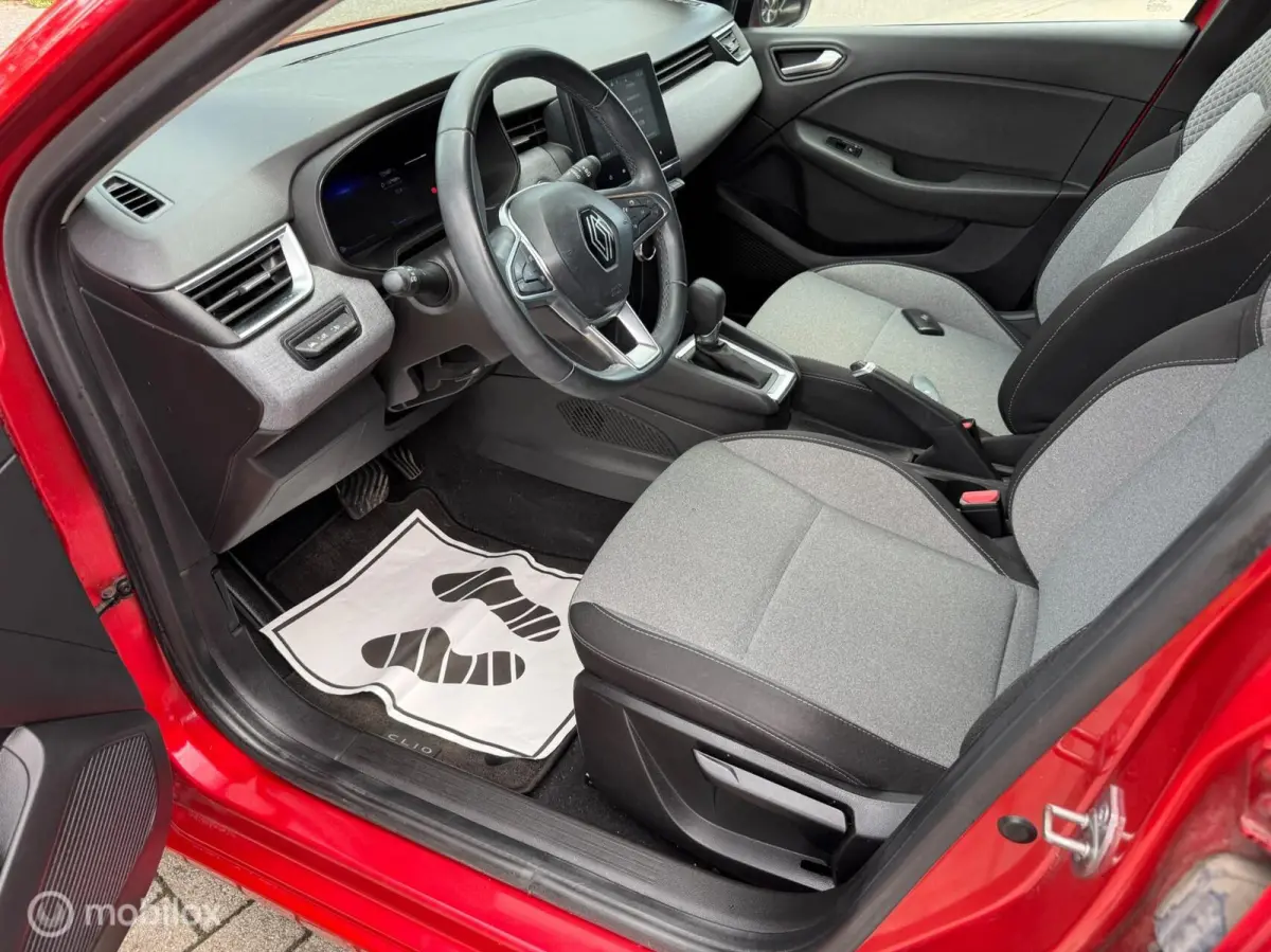 1.6 E-Tech Hybrid 145 Evolution 11-2023