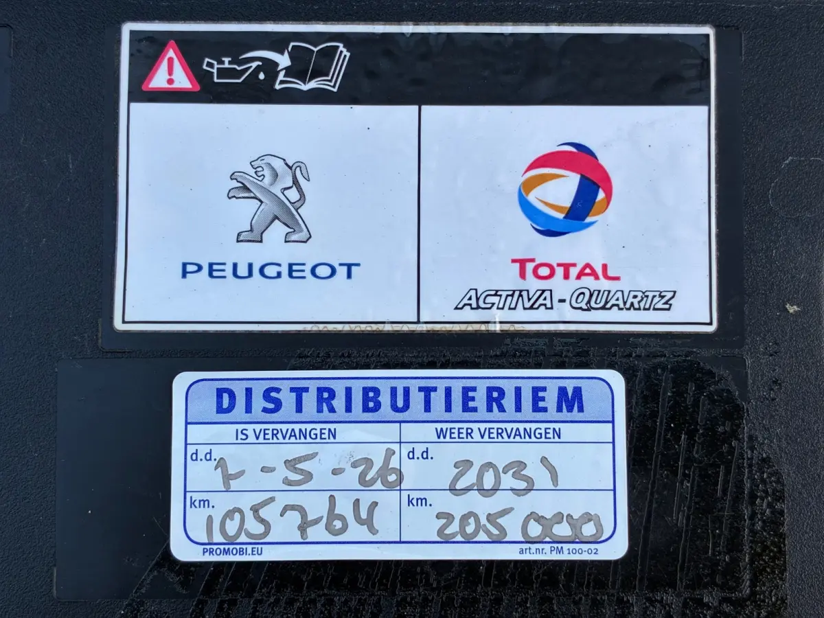 1.2 PureTech GT |2e Eigenaar|Automaat|D-riem v.v.|Panoramadak|Navigatie|Camera|Cruise|Climatronic|Dealer Onderhouden|