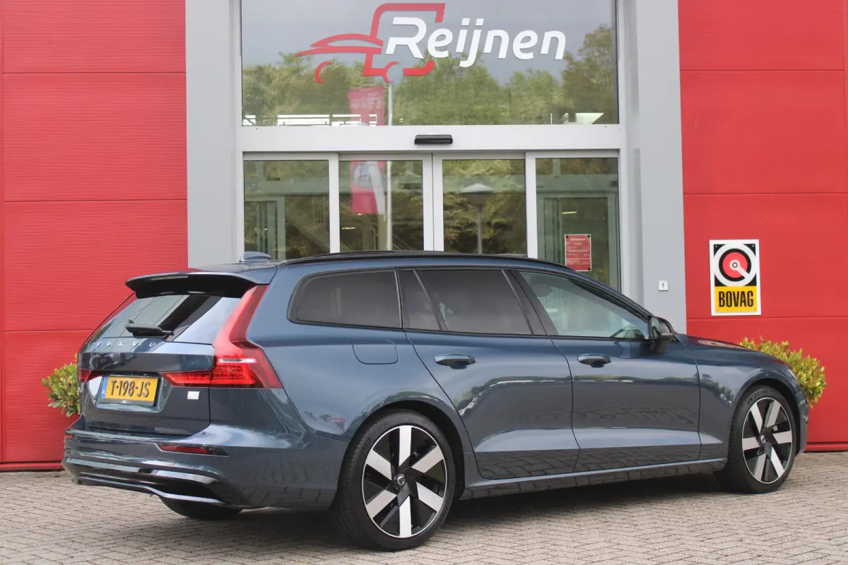 2.0 T6 Plug-in hybrid 350PK AWD PLUS DARK | LONG RANGE | PANORAMISCH SCHUIF/KANTELDAK | NAVIGATIE VIA GOOGLE AUTO | APPLE CARPLAY / ANDROID AUTO | FULL-LED KOPLAMPEN | 125319" 6-SPAAKS BLACK