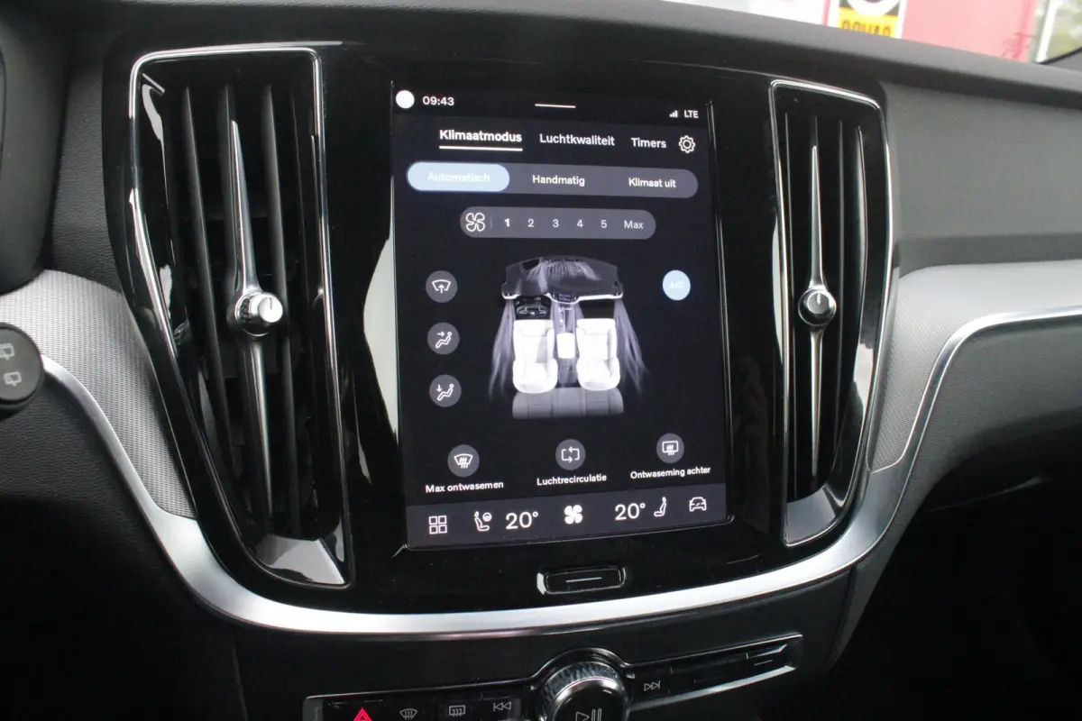 2.0 T6 Plug-in hybrid 350PK AWD PLUS DARK | LONG RANGE | PANORAMISCH SCHUIF/KANTELDAK | NAVIGATIE VIA GOOGLE AUTO | APPLE CARPLAY / ANDROID AUTO | FULL-LED KOPLAMPEN | 125319" 6-SPAAKS BLACK