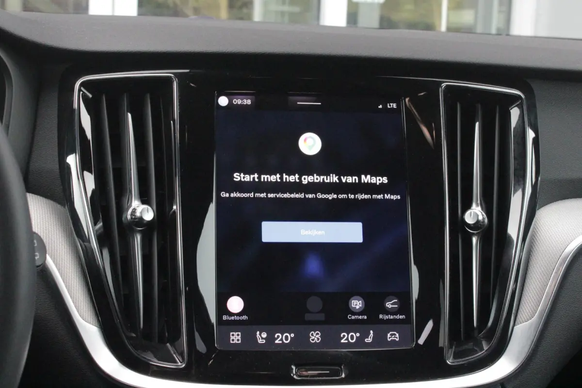 2.0 T6 Plug-in hybrid 350PK AWD PLUS DARK | LONG RANGE | PANORAMISCH SCHUIF/KANTELDAK | NAVIGATIE VIA GOOGLE AUTO | APPLE CARPLAY / ANDROID AUTO | FULL-LED KOPLAMPEN | 125319" 6-SPAAKS BLACK
