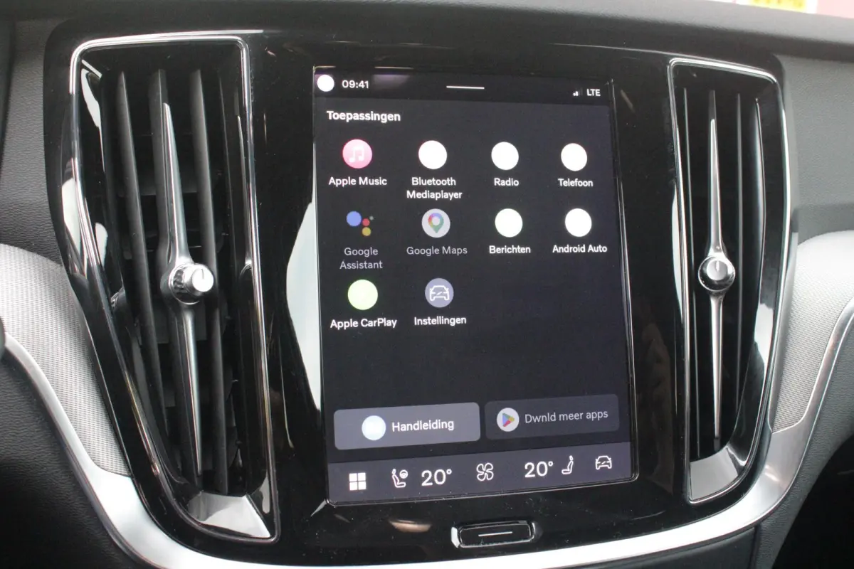 2.0 T6 Plug-in hybrid 350PK AWD PLUS DARK | LONG RANGE | PANORAMISCH SCHUIF/KANTELDAK | NAVIGATIE VIA GOOGLE AUTO | APPLE CARPLAY / ANDROID AUTO | FULL-LED KOPLAMPEN | 125319" 6-SPAAKS BLACK