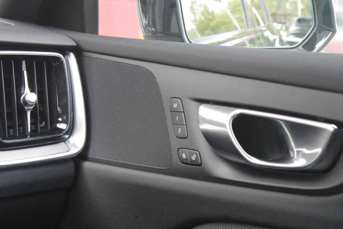 2.0 T6 Plug-in hybrid 350PK AWD PLUS DARK | LONG RANGE | PANORAMISCH SCHUIF/KANTELDAK | NAVIGATIE VIA GOOGLE AUTO | APPLE CARPLAY / ANDROID AUTO | FULL-LED KOPLAMPEN | 125319" 6-SPAAKS BLACK