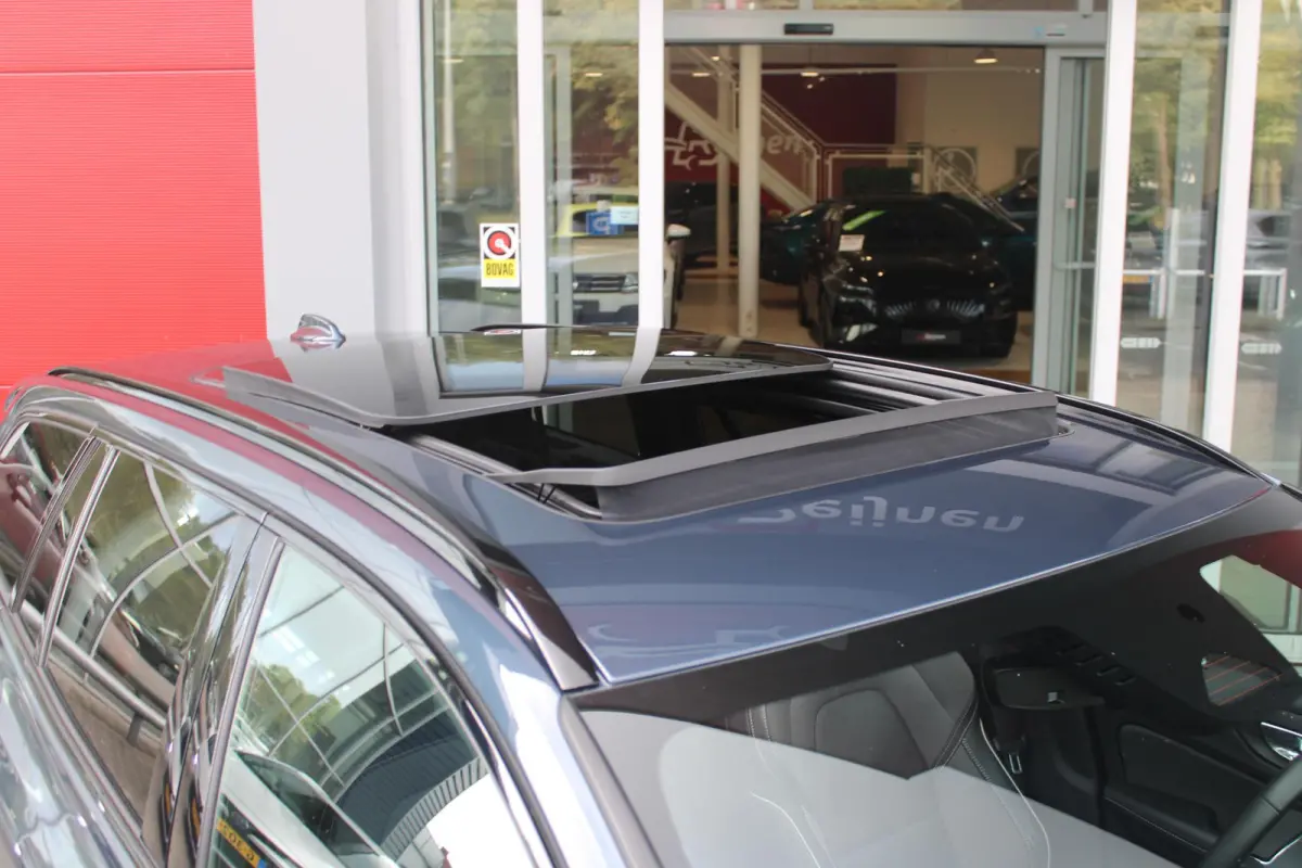 2.0 T6 Plug-in hybrid 350PK AWD PLUS DARK | LONG RANGE | PANORAMISCH SCHUIF/KANTELDAK | NAVIGATIE VIA GOOGLE AUTO | APPLE CARPLAY / ANDROID AUTO | FULL-LED KOPLAMPEN | 125319" 6-SPAAKS BLACK
