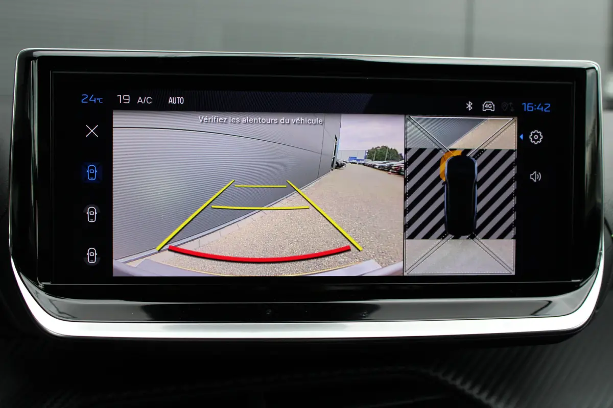 GT, (2025-H0) | Active Safety Brake met camera en radar (automatisch noodremsysteem) met Distance Alert (waarschuwing dreigende aanrijding) | Advanced Active Safety Brake met camera en radar