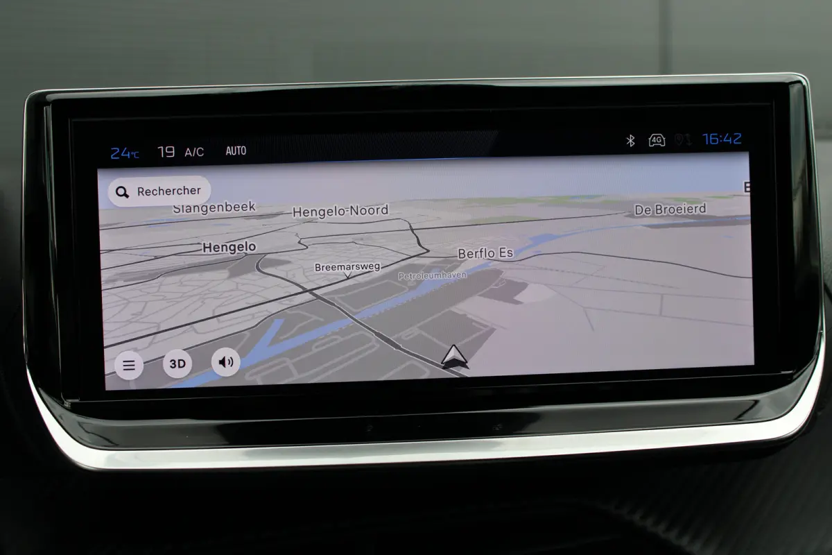 GT, (2025-H0) | Active Safety Brake met camera en radar (automatisch noodremsysteem) met Distance Alert (waarschuwing dreigende aanrijding) | Advanced Active Safety Brake met camera en radar