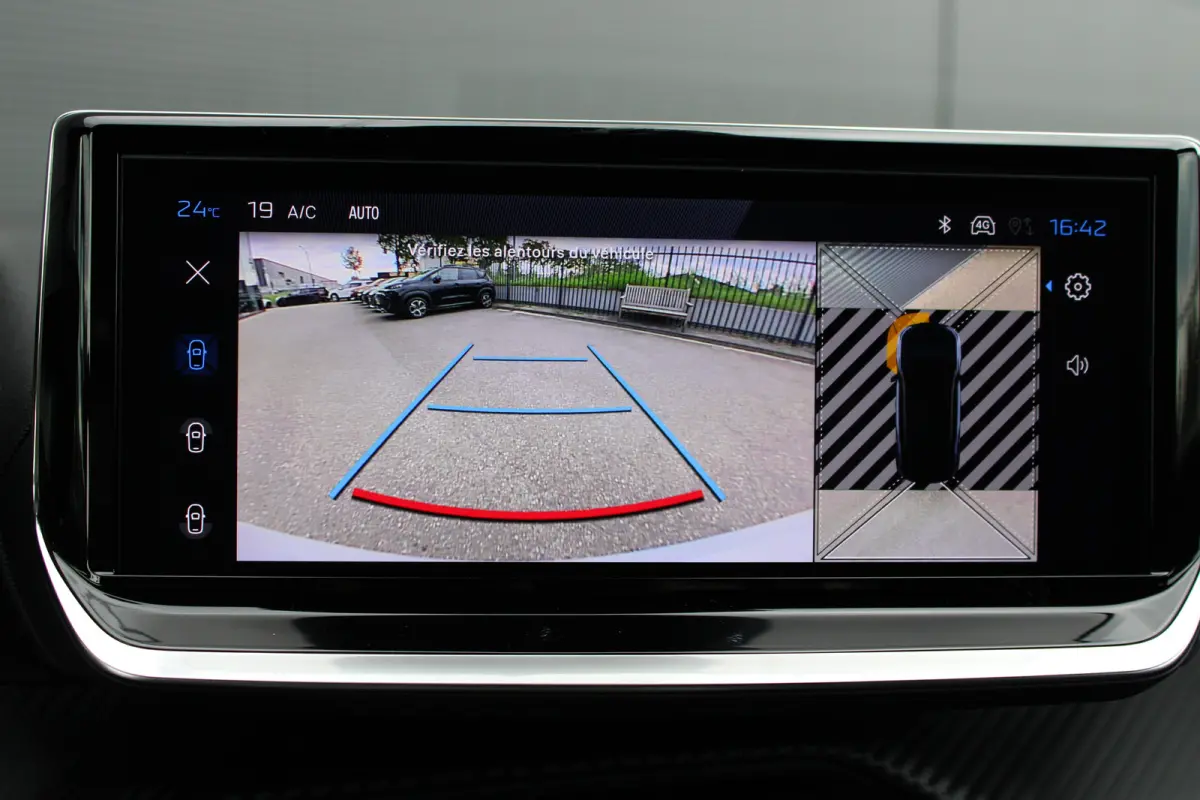 GT, (2025-H0) | Active Safety Brake met camera en radar (automatisch noodremsysteem) met Distance Alert (waarschuwing dreigende aanrijding) | Advanced Active Safety Brake met camera en radar