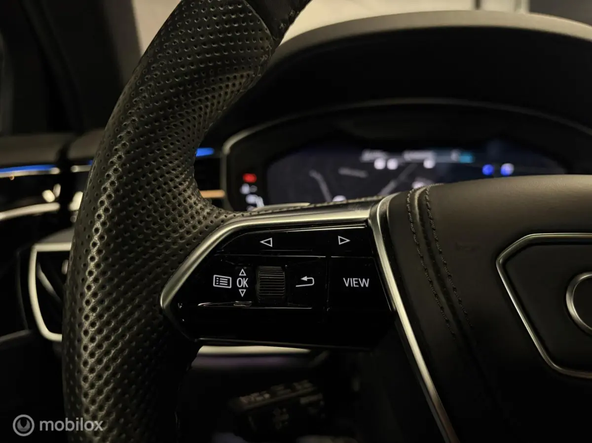 60 TFSI S-LINE 4WS / BLACK OPTIC+ / MATRIX / BOWERS & WILKINS / 21" / PANO / VALCONA / SFEER / STOELVERW. / STOELKOELING /