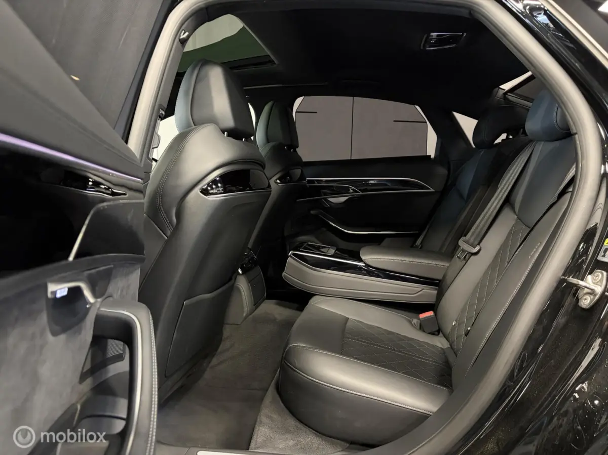 60 TFSI S-LINE 4WS / BLACK OPTIC+ / MATRIX / BOWERS & WILKINS / 21" / PANO / VALCONA / SFEER / STOELVERW. / STOELKOELING /
