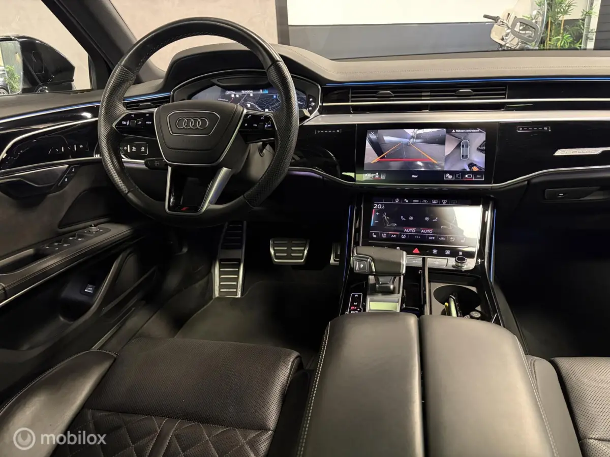 60 TFSI S-LINE 4WS / BLACK OPTIC+ / MATRIX / BOWERS & WILKINS / 21" / PANO / VALCONA / SFEER / STOELVERW. / STOELKOELING /