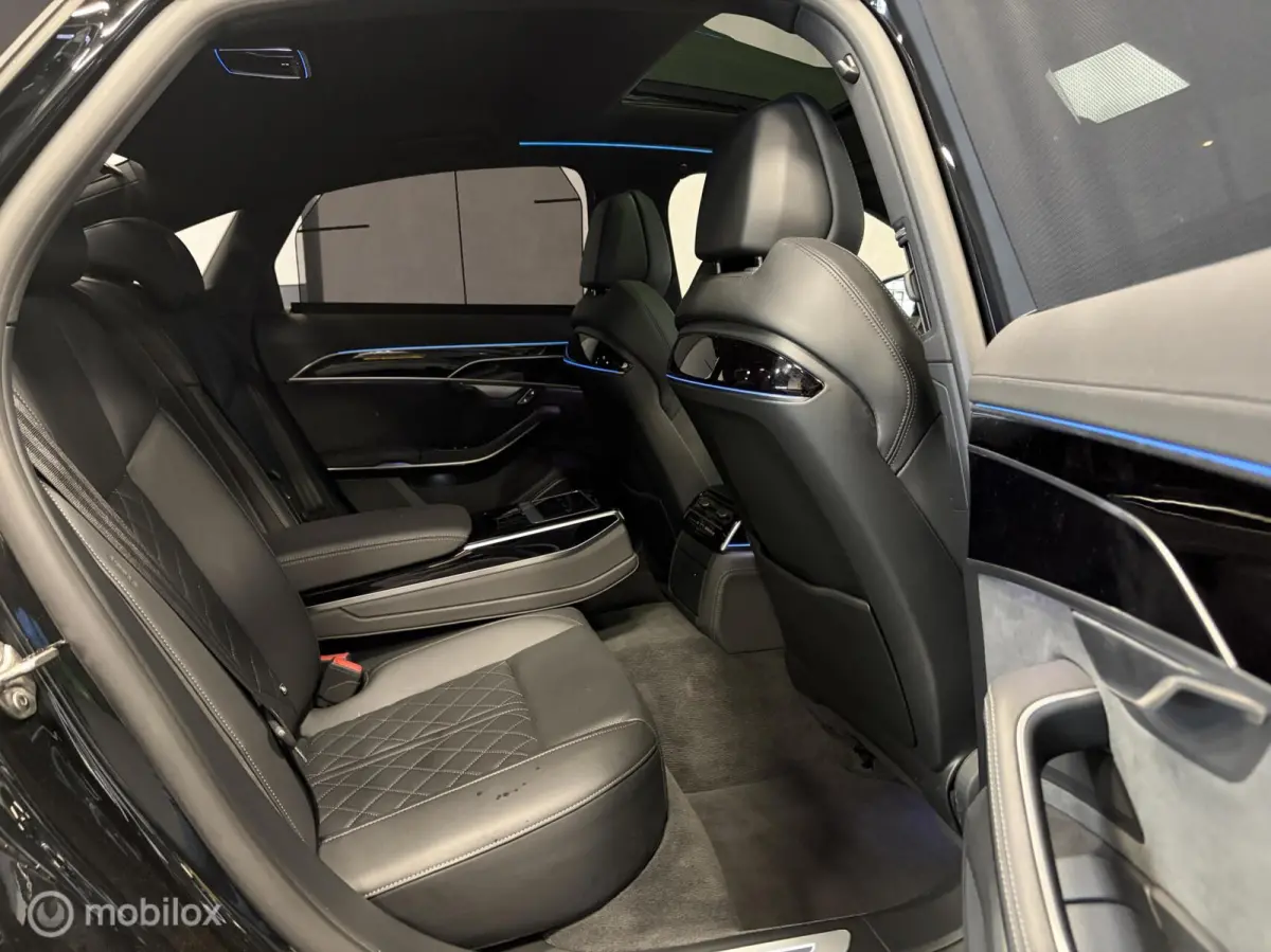 60 TFSI S-LINE 4WS / BLACK OPTIC+ / MATRIX / BOWERS & WILKINS / 21" / PANO / VALCONA / SFEER / STOELVERW. / STOELKOELING /