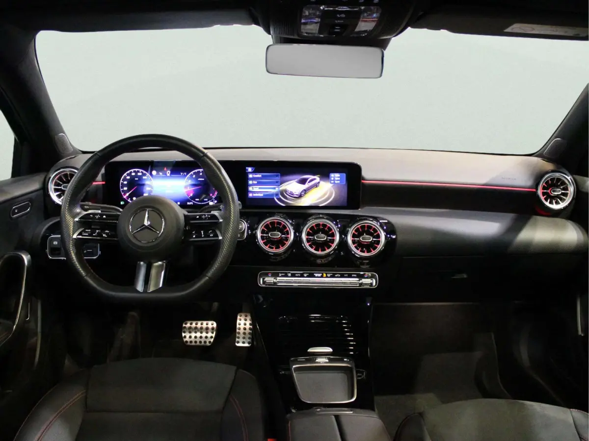180 Star Edition AMG Line | Panorama dak