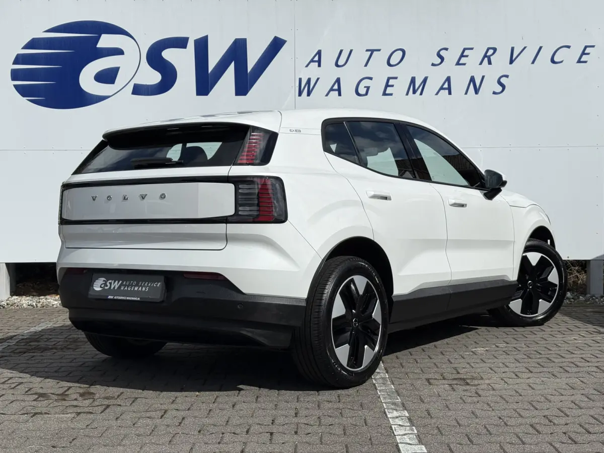 Single Motor Extended Range Core 69 kWh | ACC | Parelmoer | Camera | 18 inch
