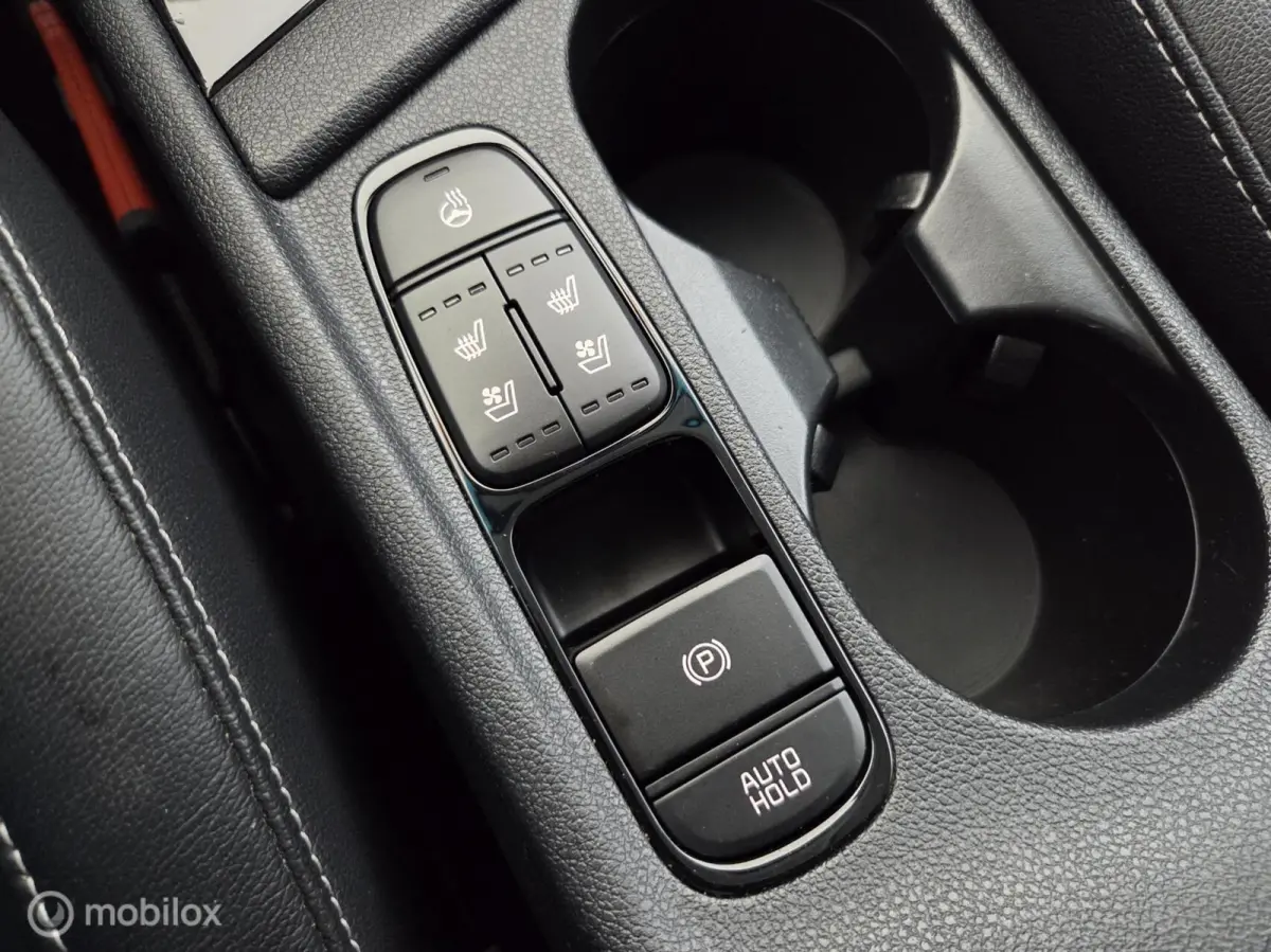 1.6 GDi Hybrid Executive schuifdak|led|leer|cam|nav|acc|lmv16